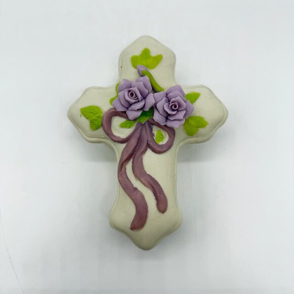 VTG Bisque Porcelain 3D Roses Cross Trinket Dish With Lid Cream Jewelry Box - Picture 1 of 6